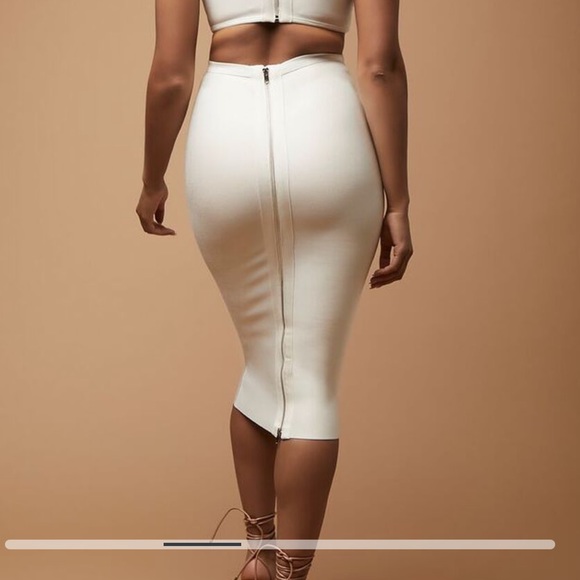 Herve Leger Dresses & Skirts - Herve Leger Skirt